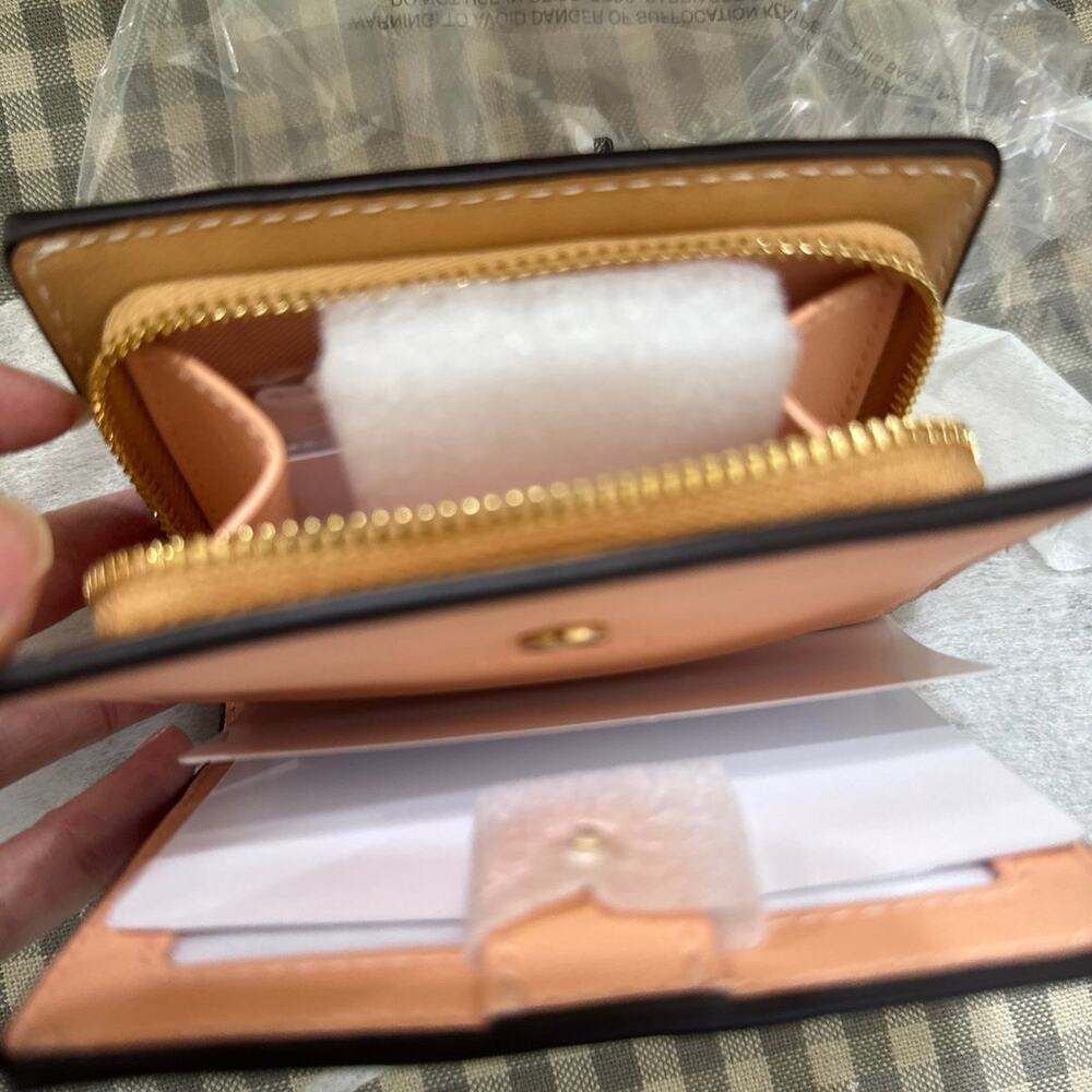 ❤️ Coach Snap Wallet In Signature Leather With Bow Charm - Picture 10 of 11
